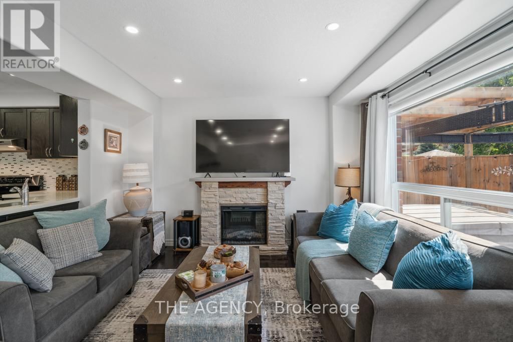 18 DAVIS STREET Image 19
