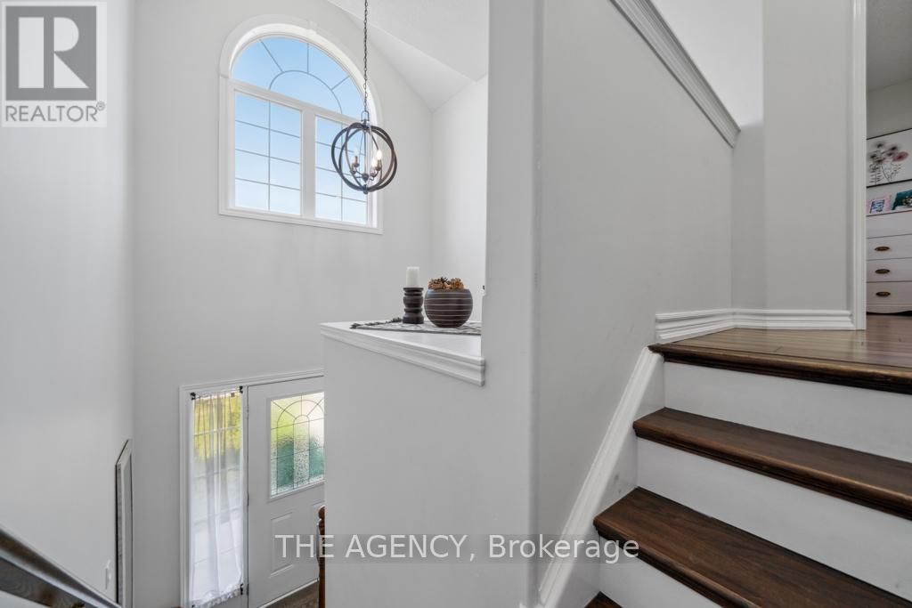18 DAVIS STREET Image 22