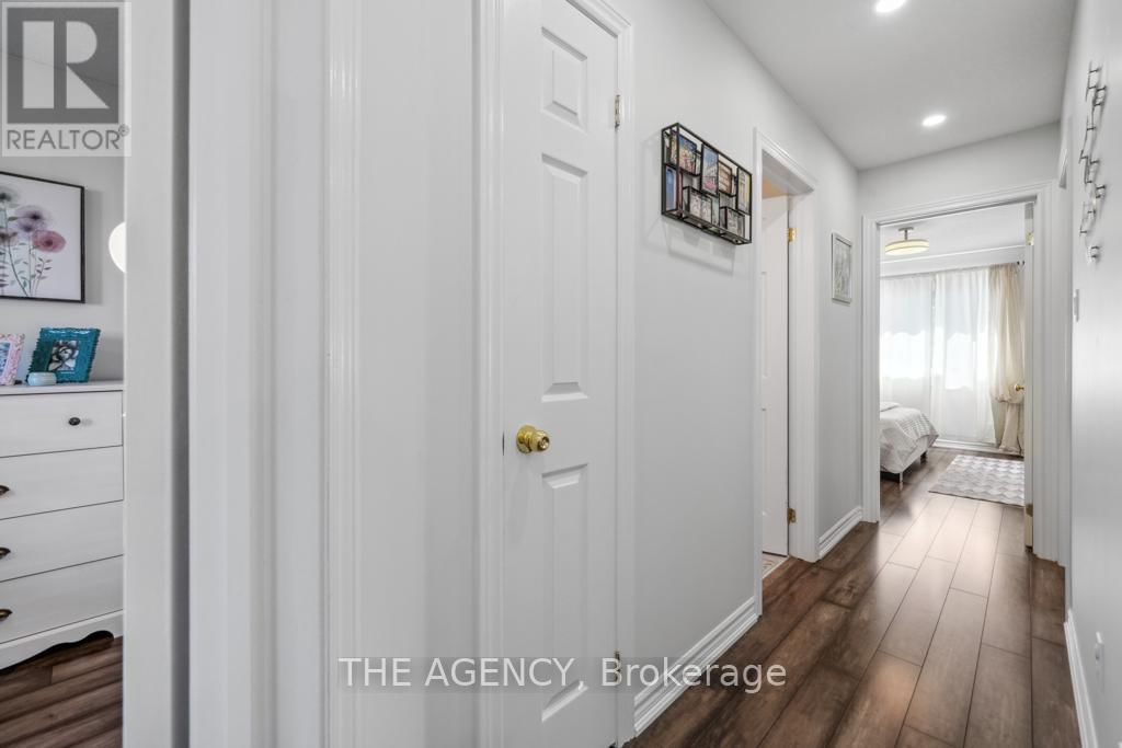 18 DAVIS STREET Image 24