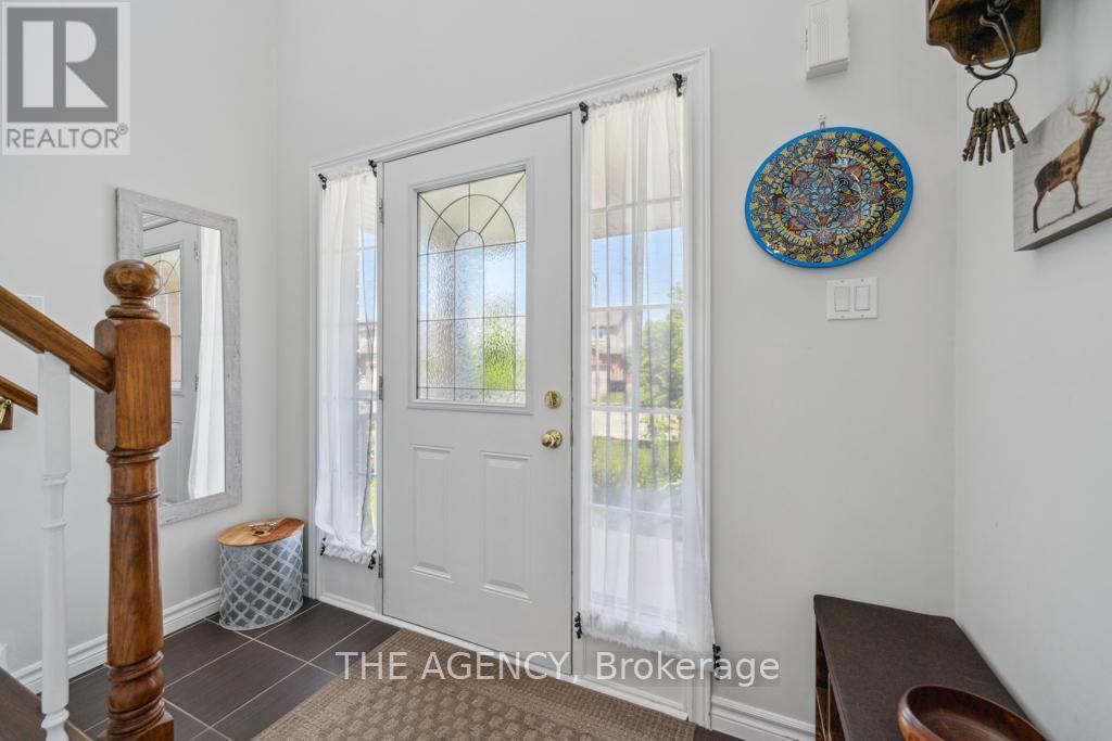 18 DAVIS STREET Image 4