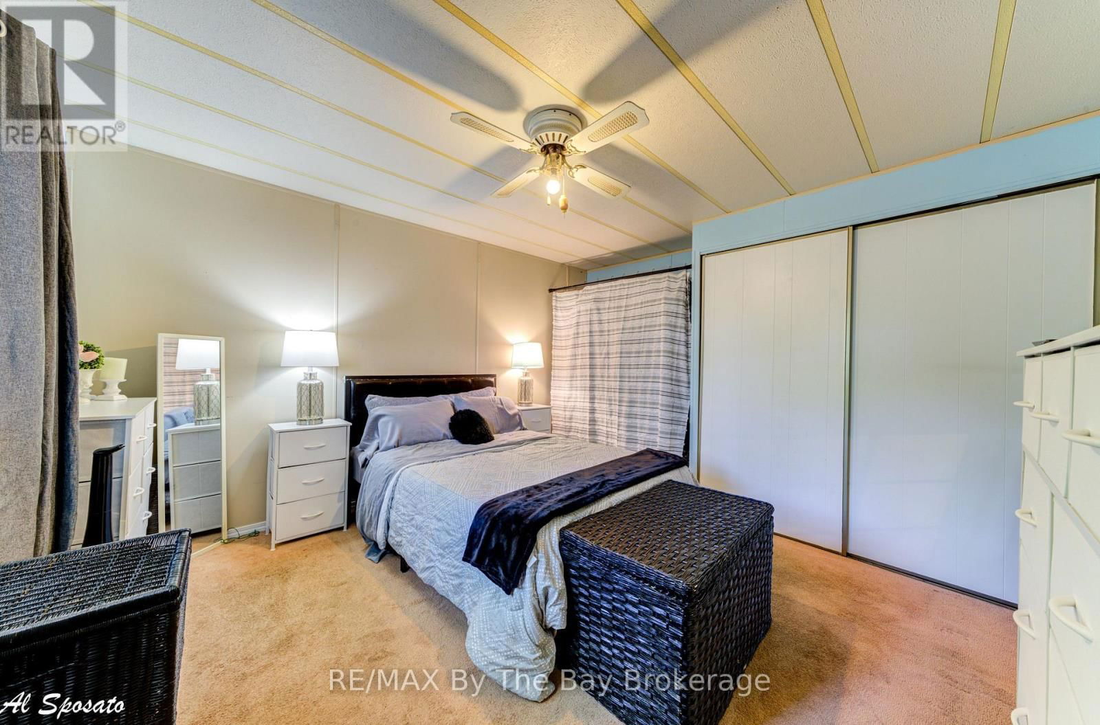 76 GEORGIAN GLEN DRIVE Image 24