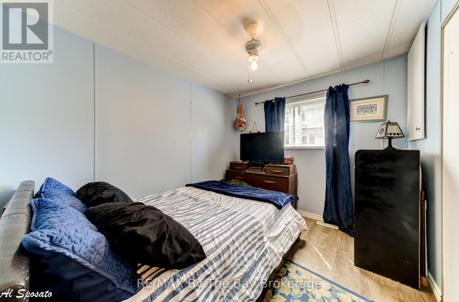 76 GEORGIAN GLEN DRIVE Image 26