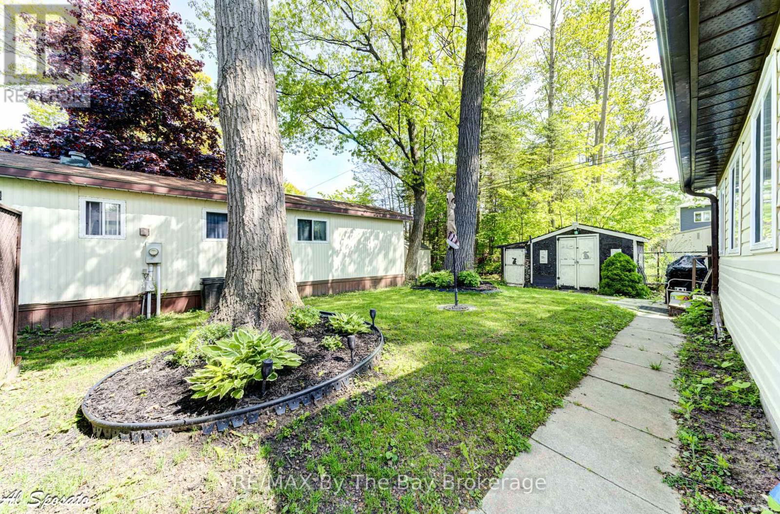 76 GEORGIAN GLEN DRIVE Image 30