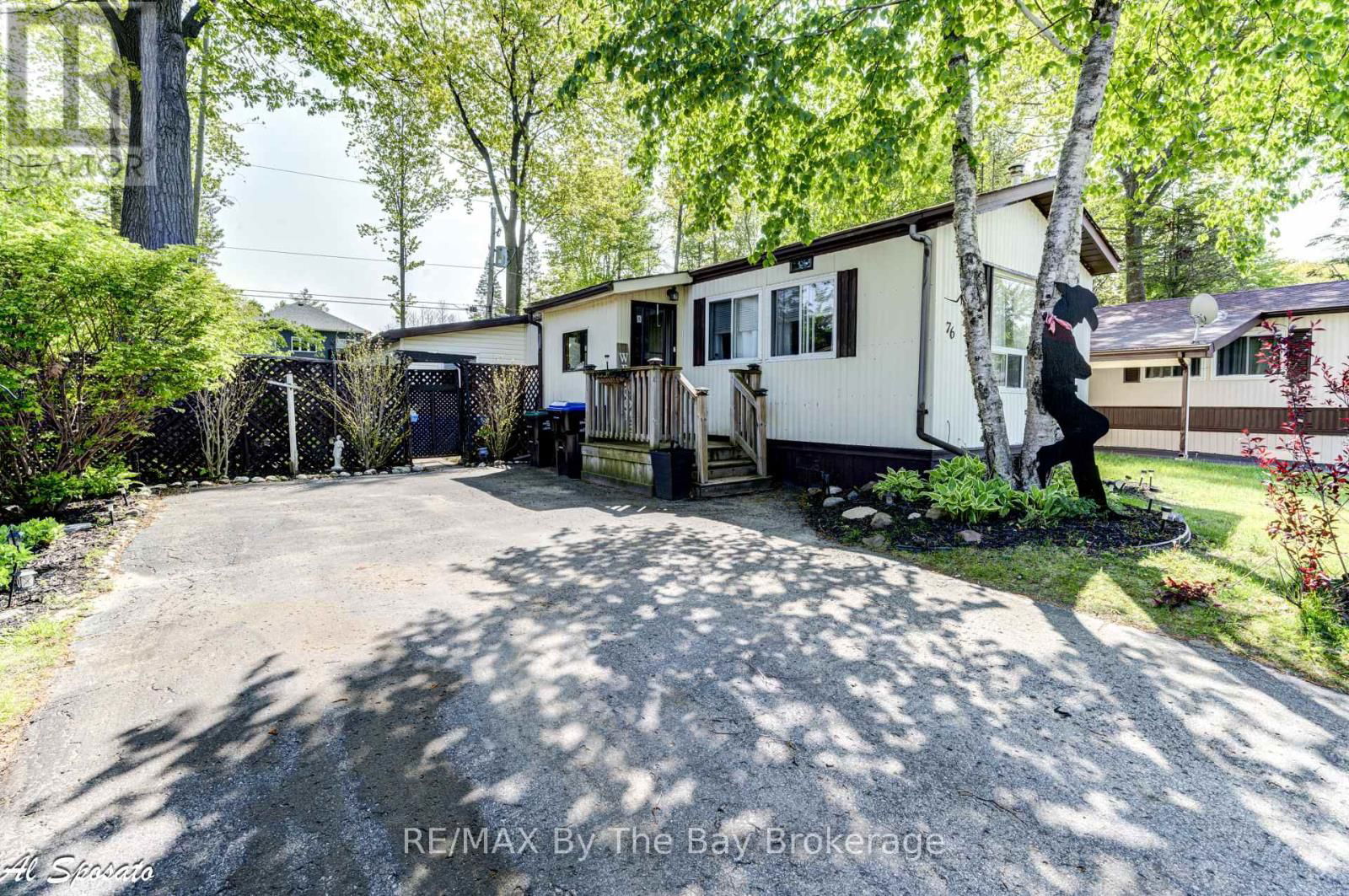 76 GEORGIAN GLEN DRIVE Image 4