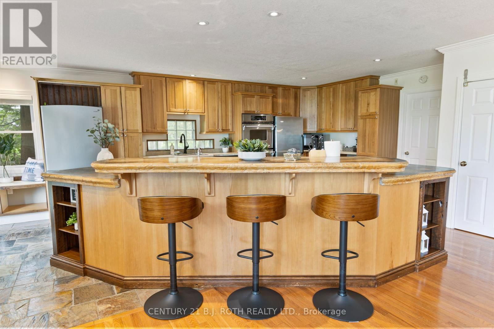 58 WHITE OAKS ROAD Image 14
