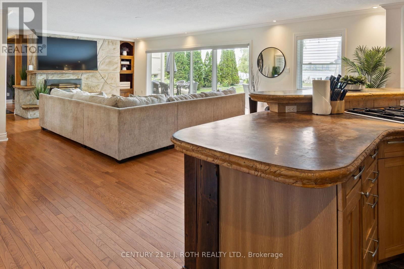58 WHITE OAKS ROAD Image 18