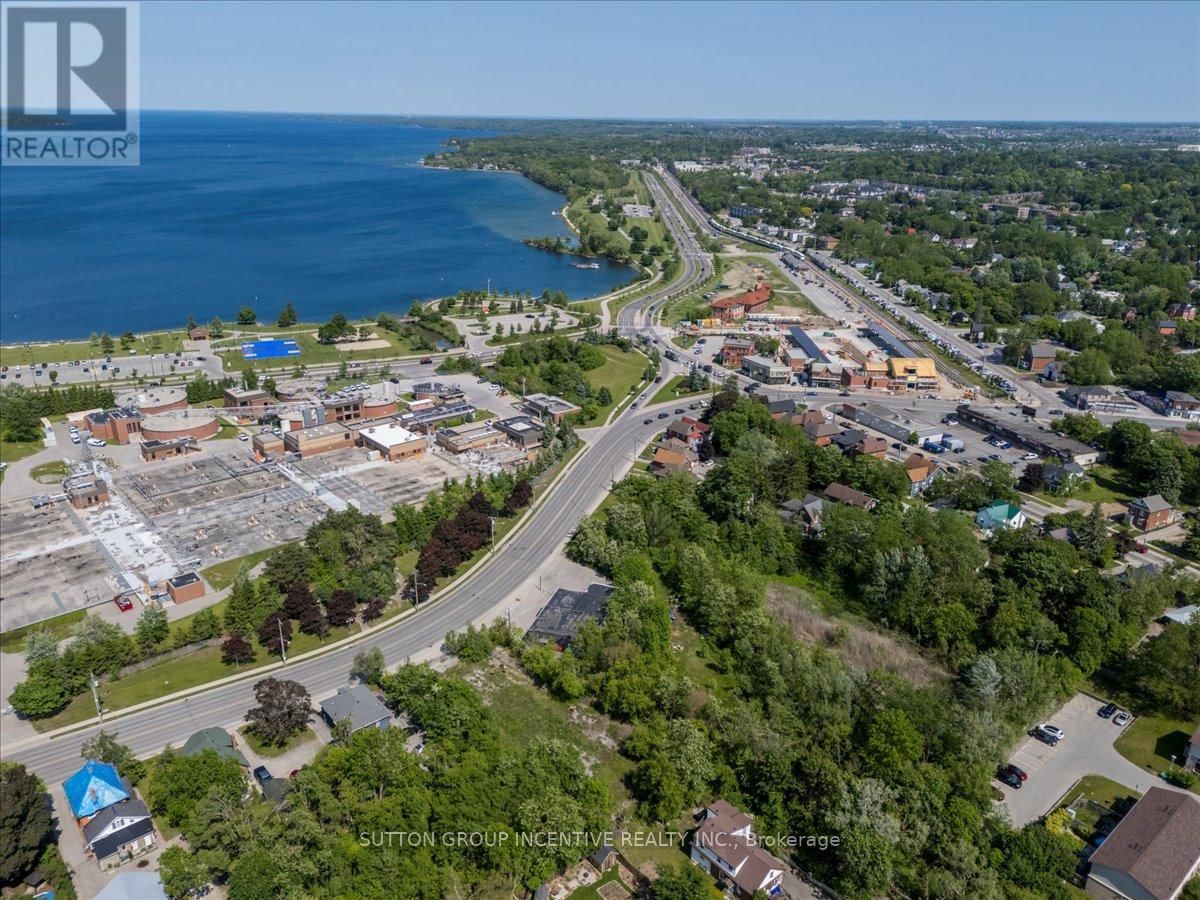 220 BRADFORD STREET Image 11