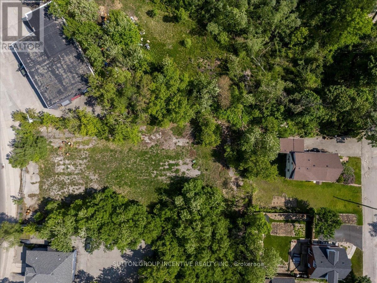 220 BRADFORD STREET Image 2