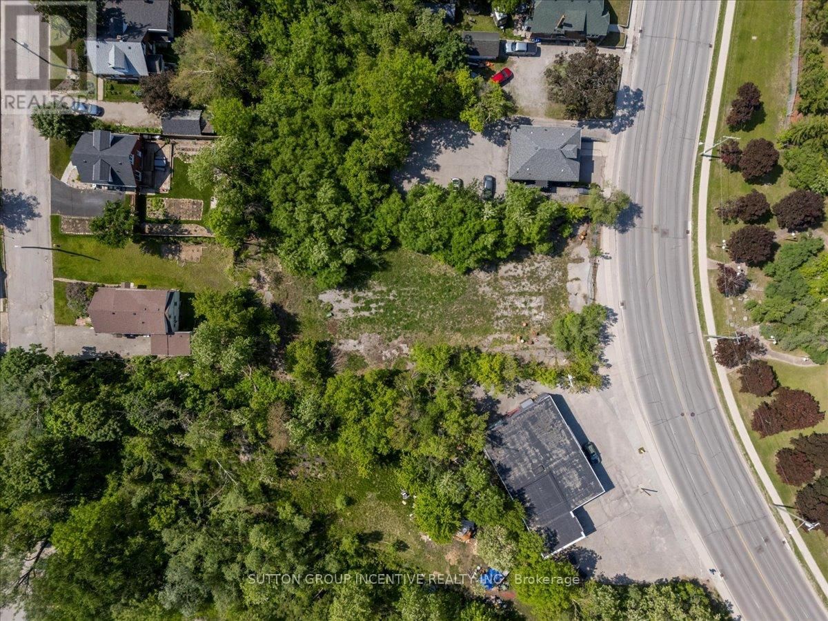 220 BRADFORD STREET Image 3