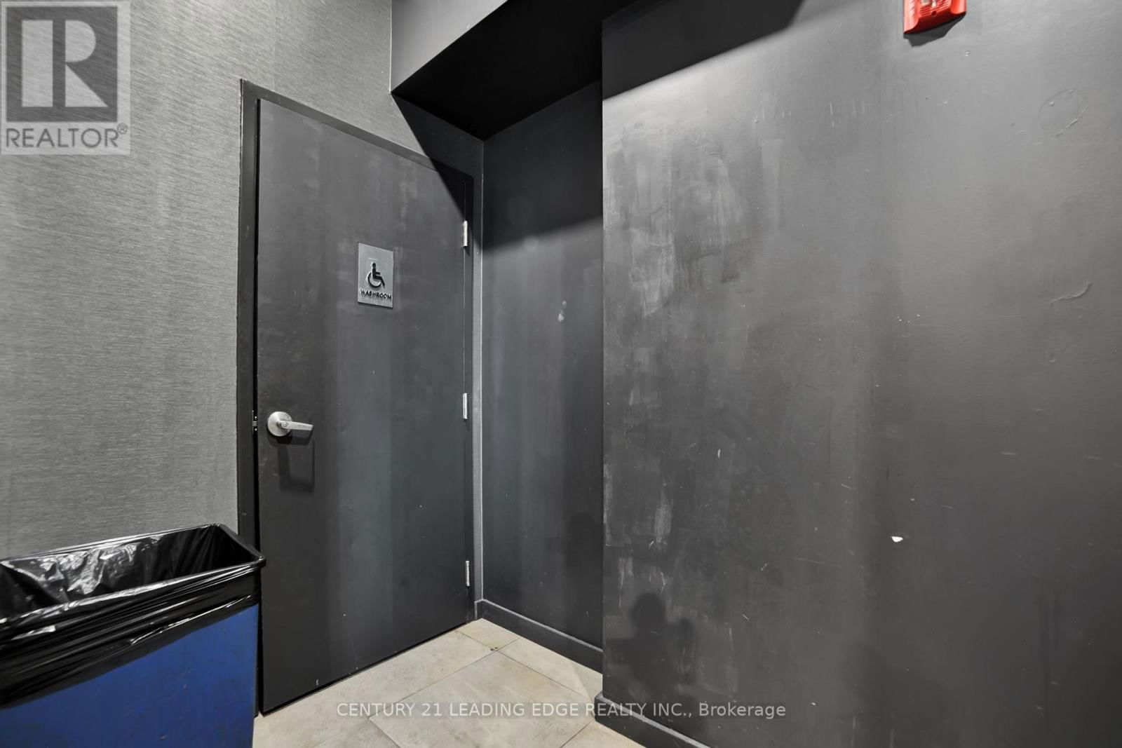 66 DUNLOP STREET EAST Image 16