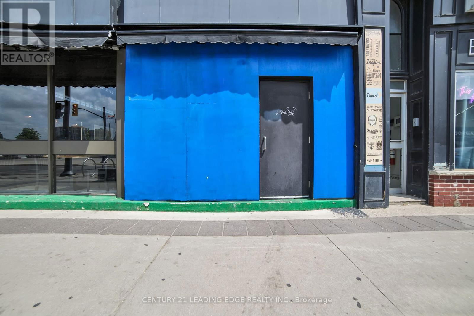 66 DUNLOP STREET EAST Image 31
