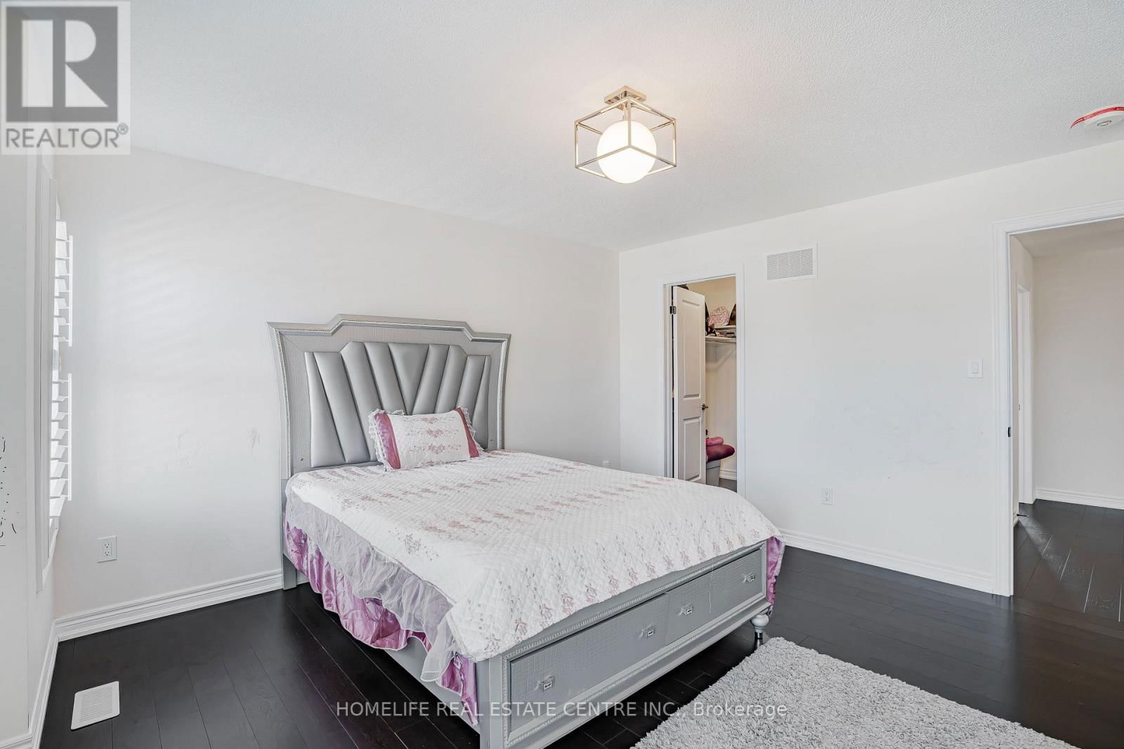 159 TERRY FOX DRIVE Image 12