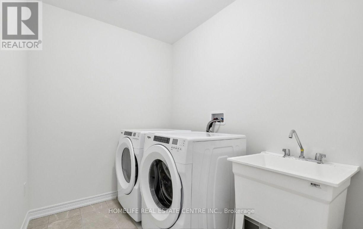 159 TERRY FOX DRIVE Image 24