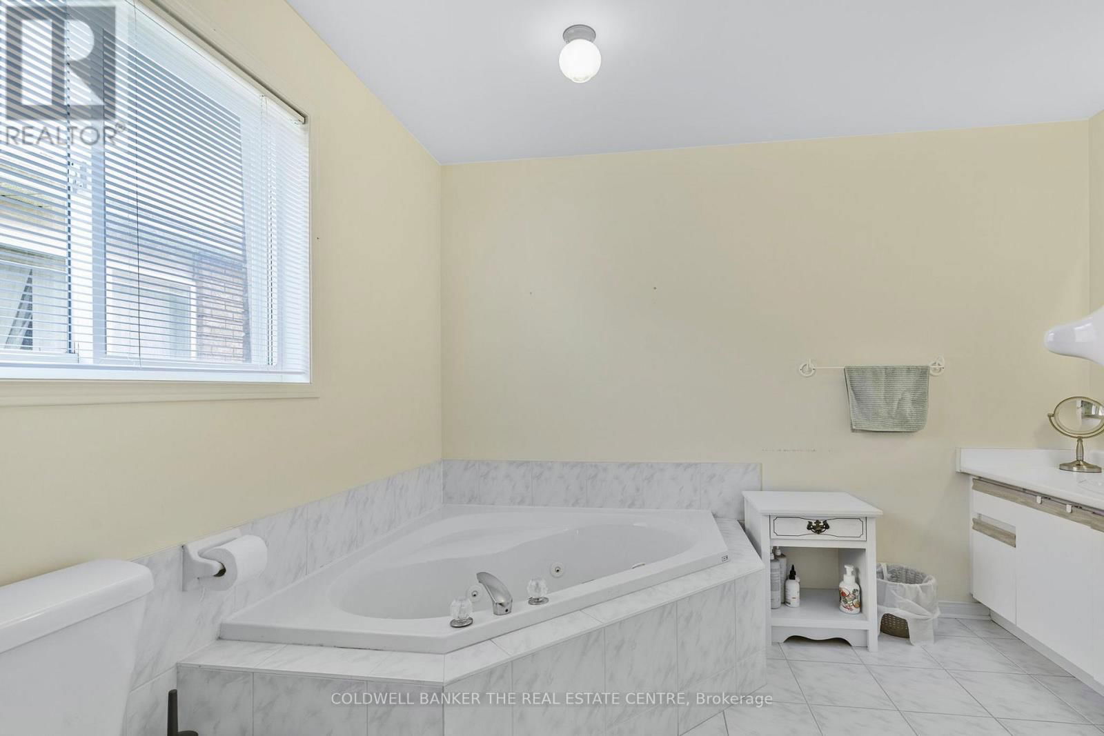 46 BENSON DRIVE Image 27