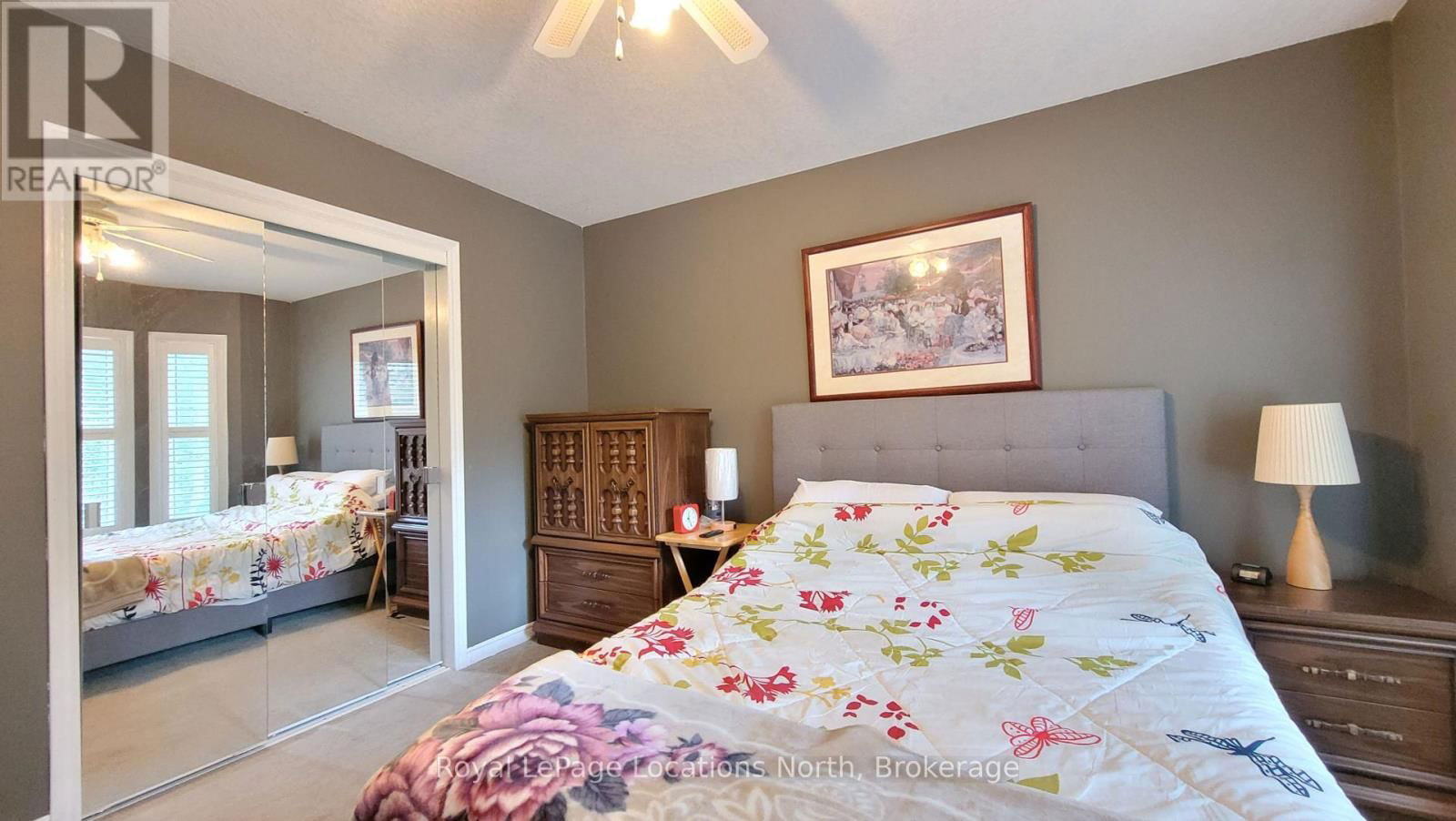 34 TOPAZ STREET Image 16
