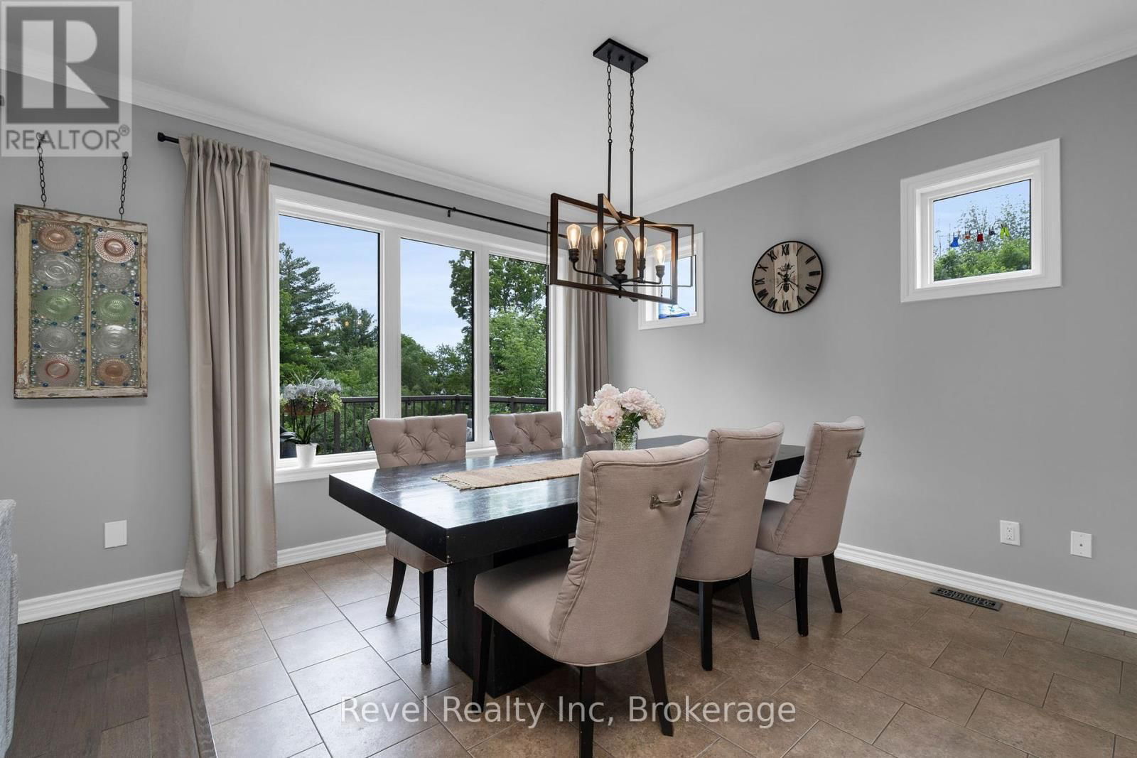 413 RUSS HOWARD DRIVE Image 14