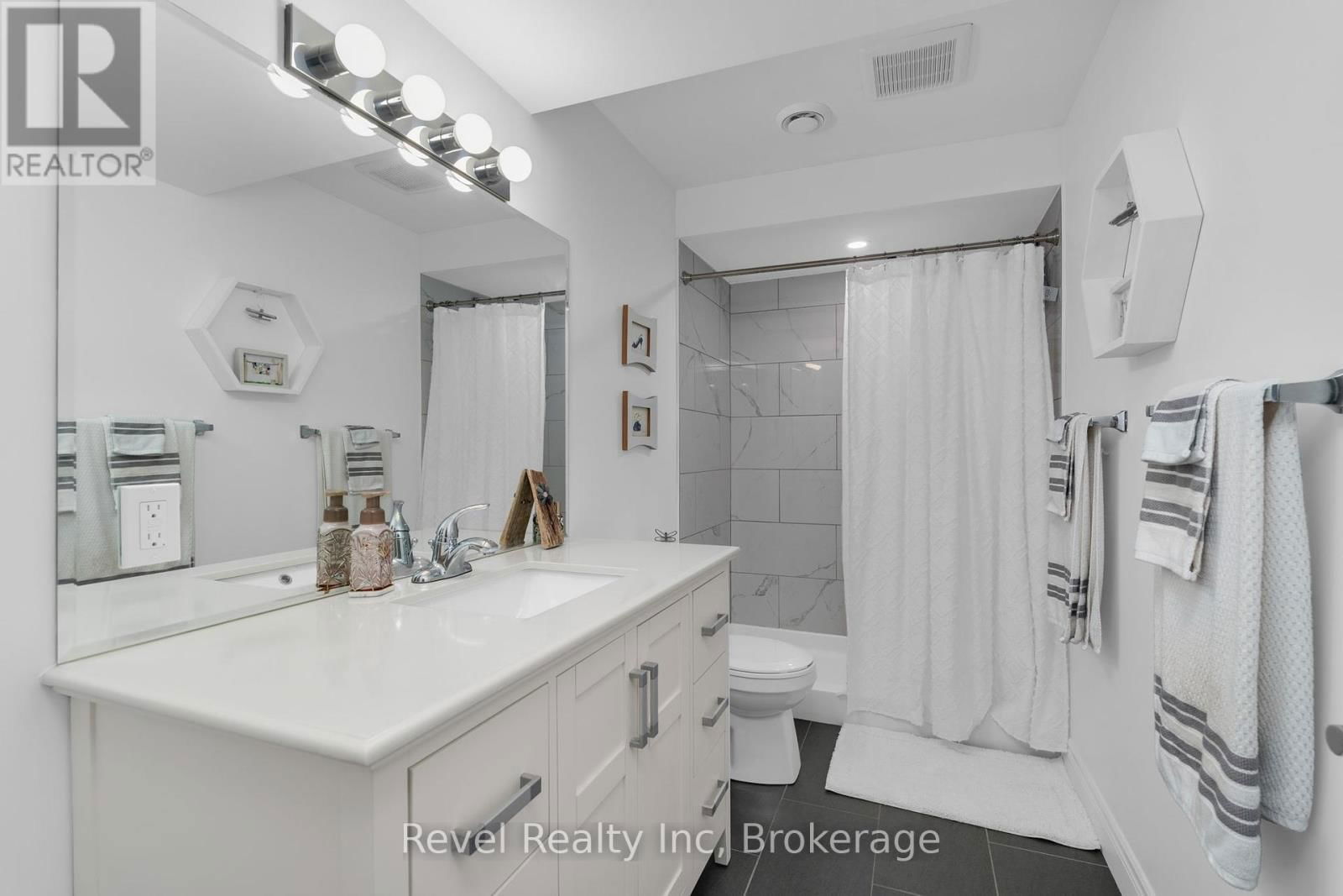 413 RUSS HOWARD DRIVE Image 26