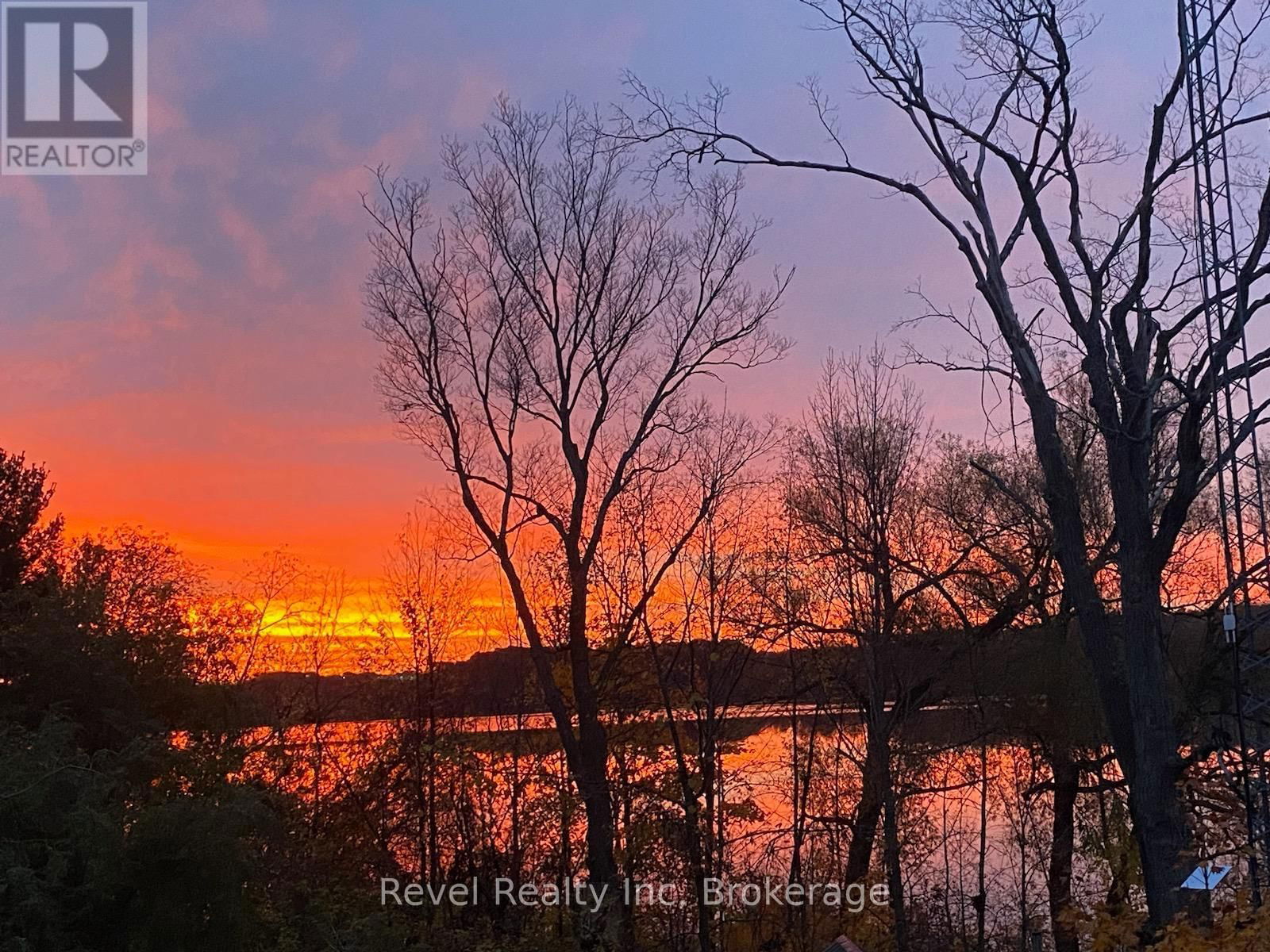 413 RUSS HOWARD DRIVE Image 7