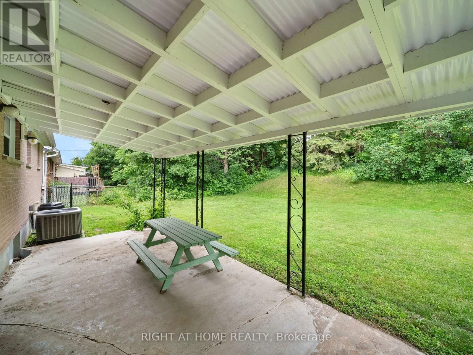 52 ELMER AVENUE Image 25