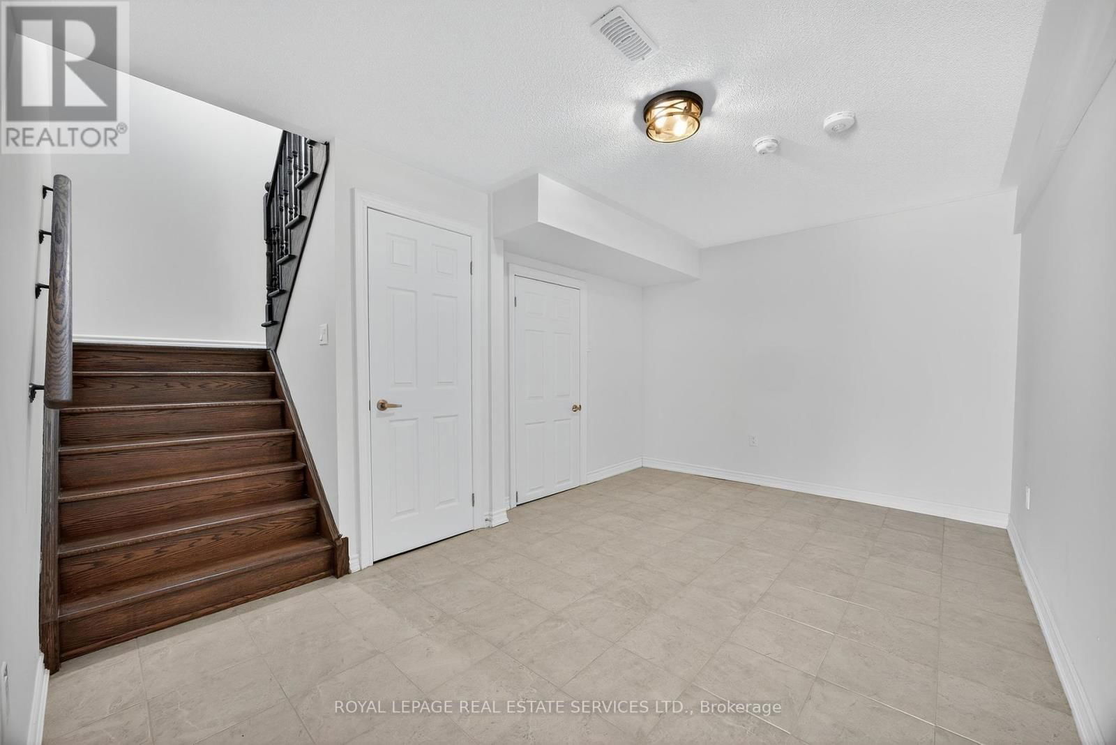 33 PEARL STREET Image 36