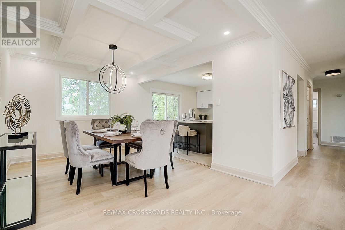 160 LETITIA STREET Image 12