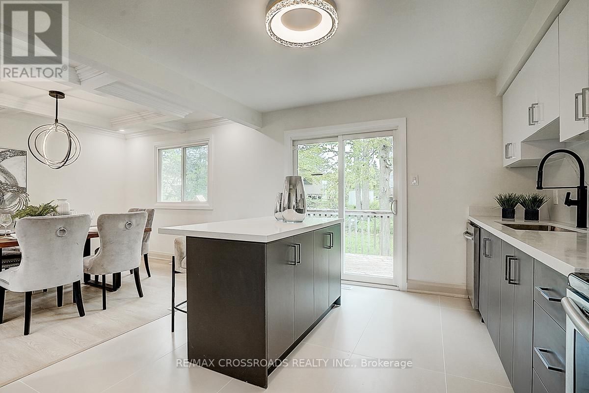 160 LETITIA STREET Image 19