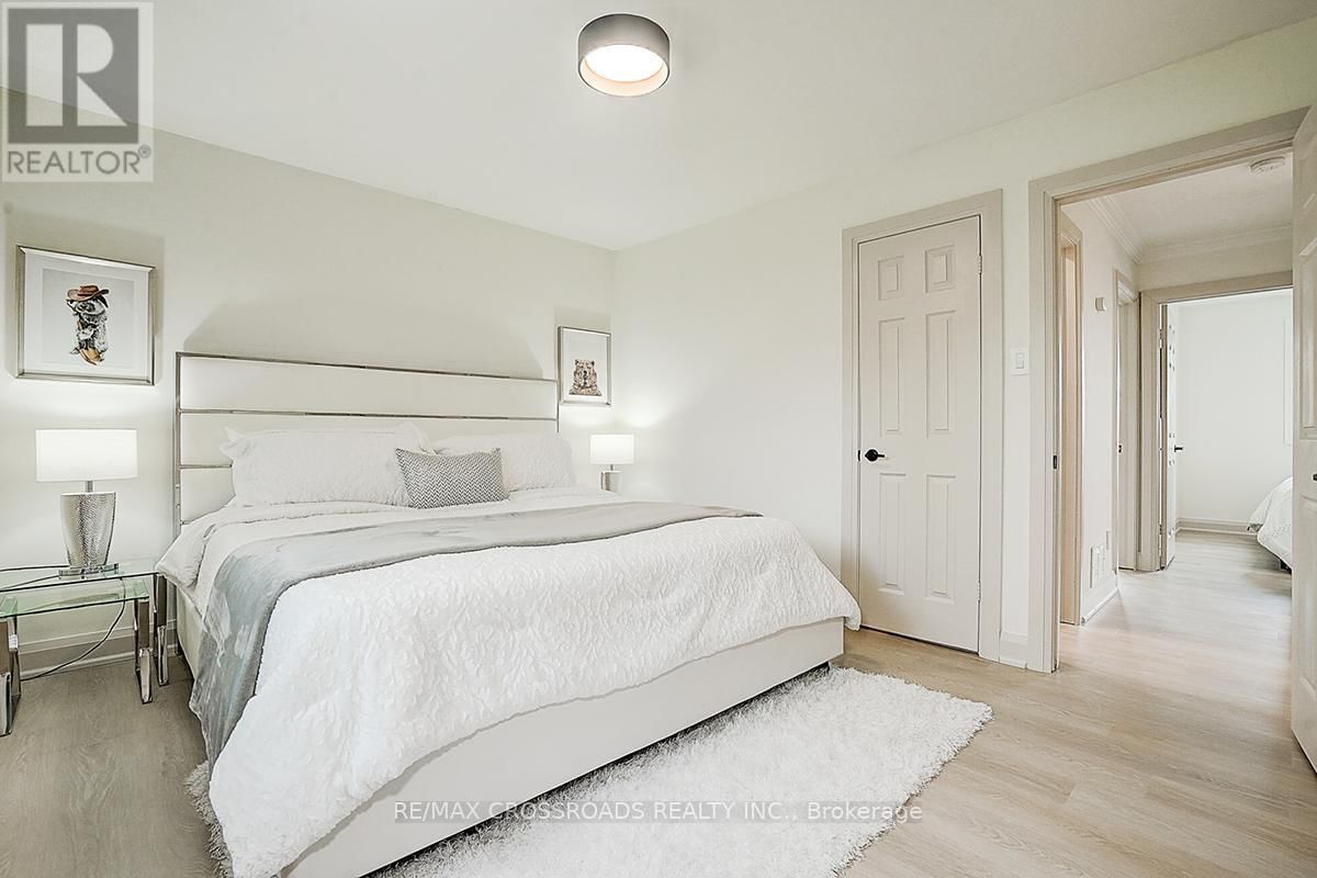 160 LETITIA STREET Image 22