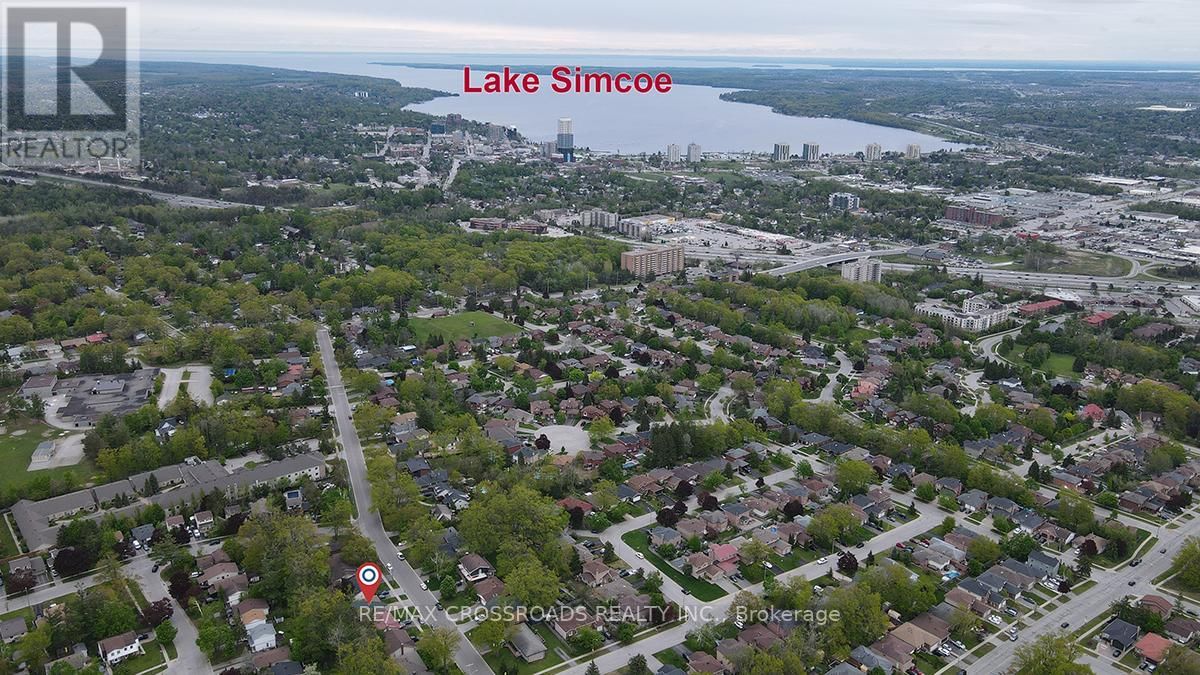 160 LETITIA STREET Image 45
