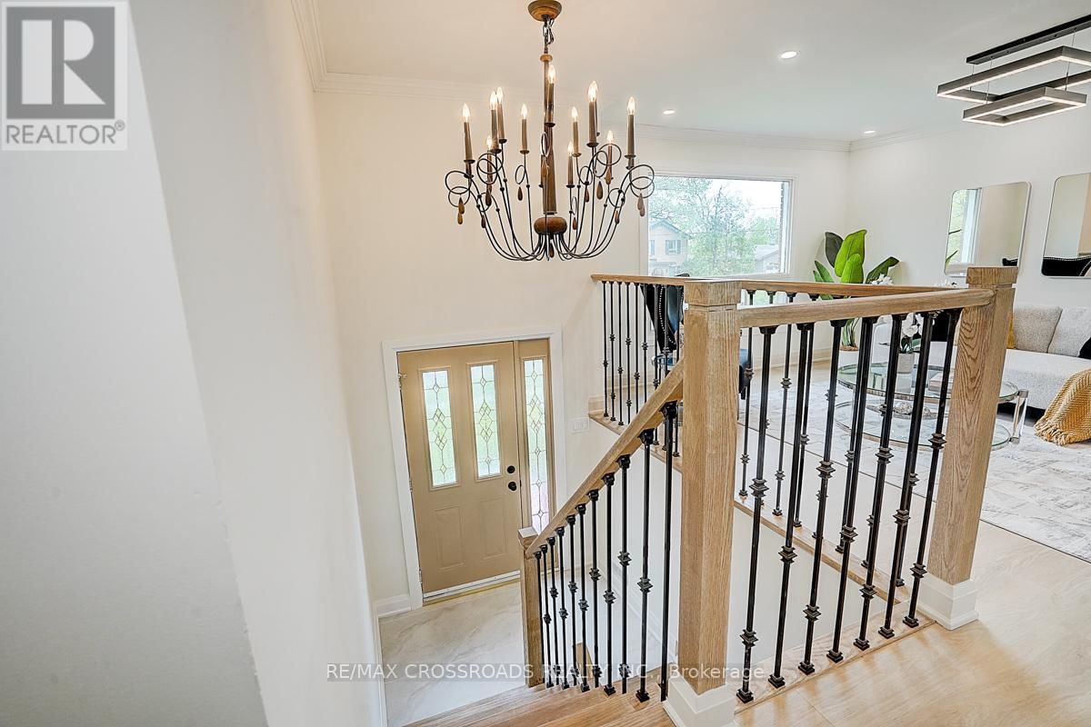 160 LETITIA STREET Image 5