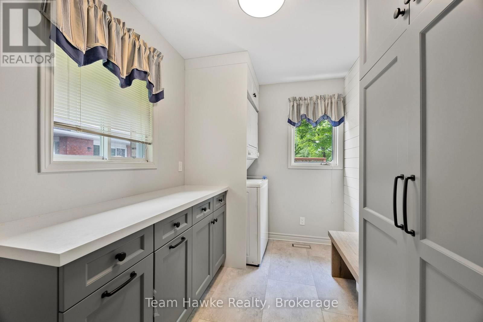 26 JURY DRIVE Image 28