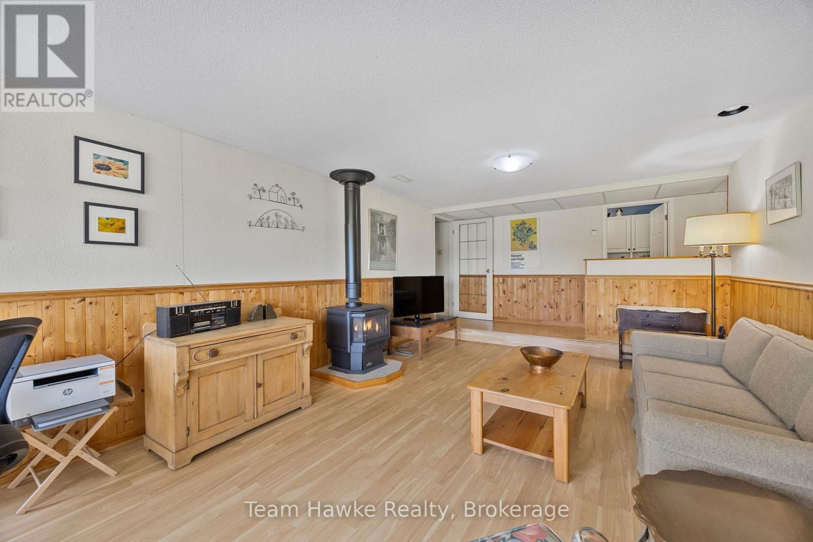 26 JURY DRIVE Image 32