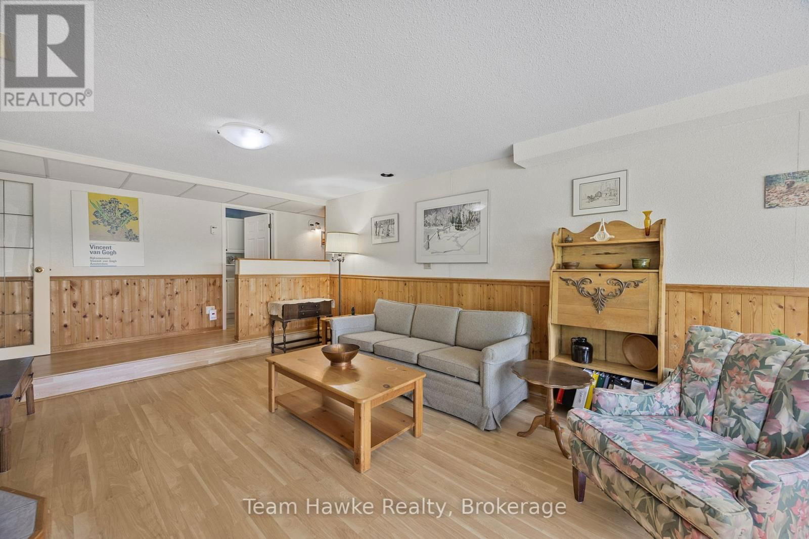 26 JURY DRIVE Image 33