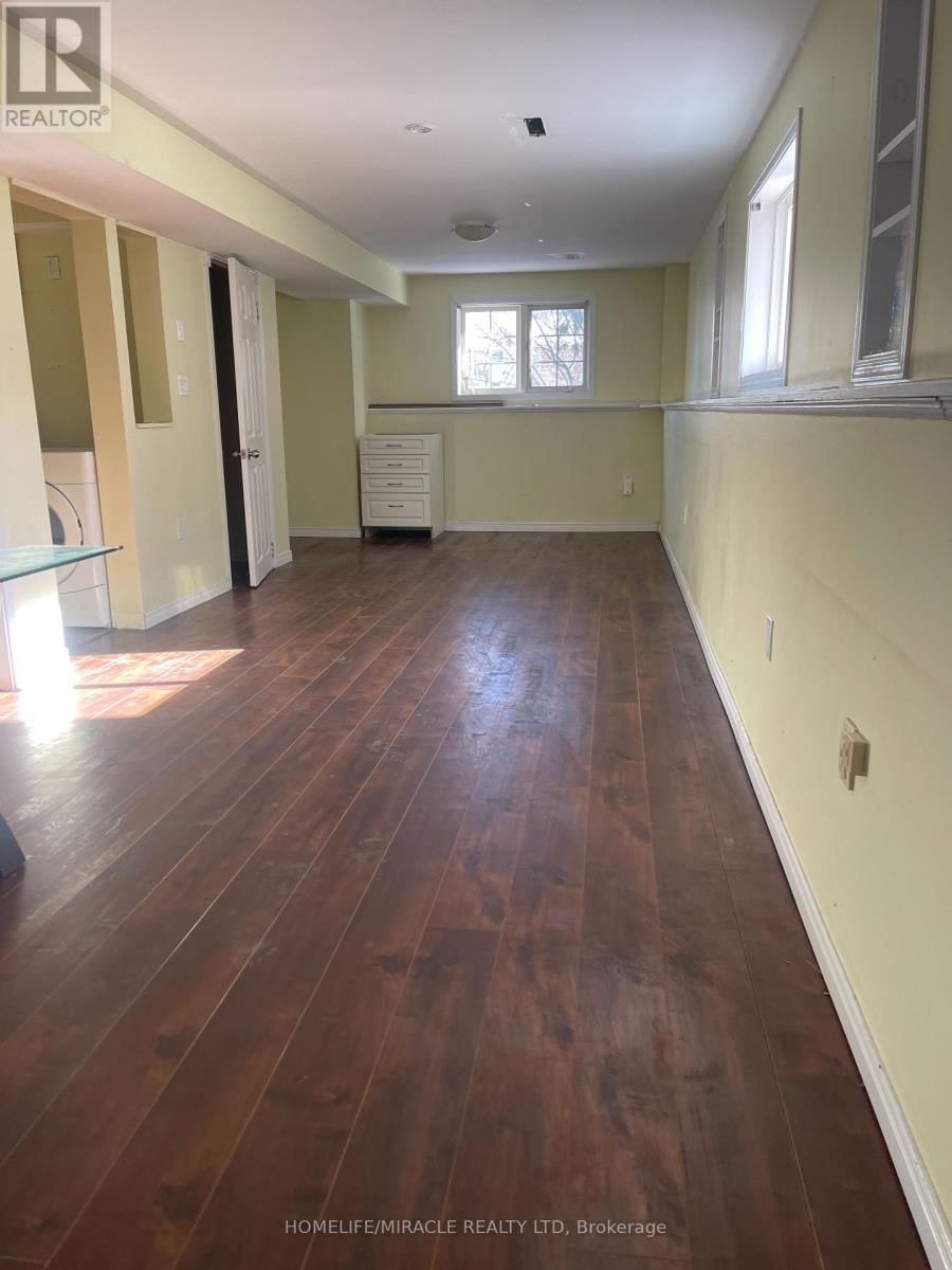 111 COLUMBIA ROAD Image 21