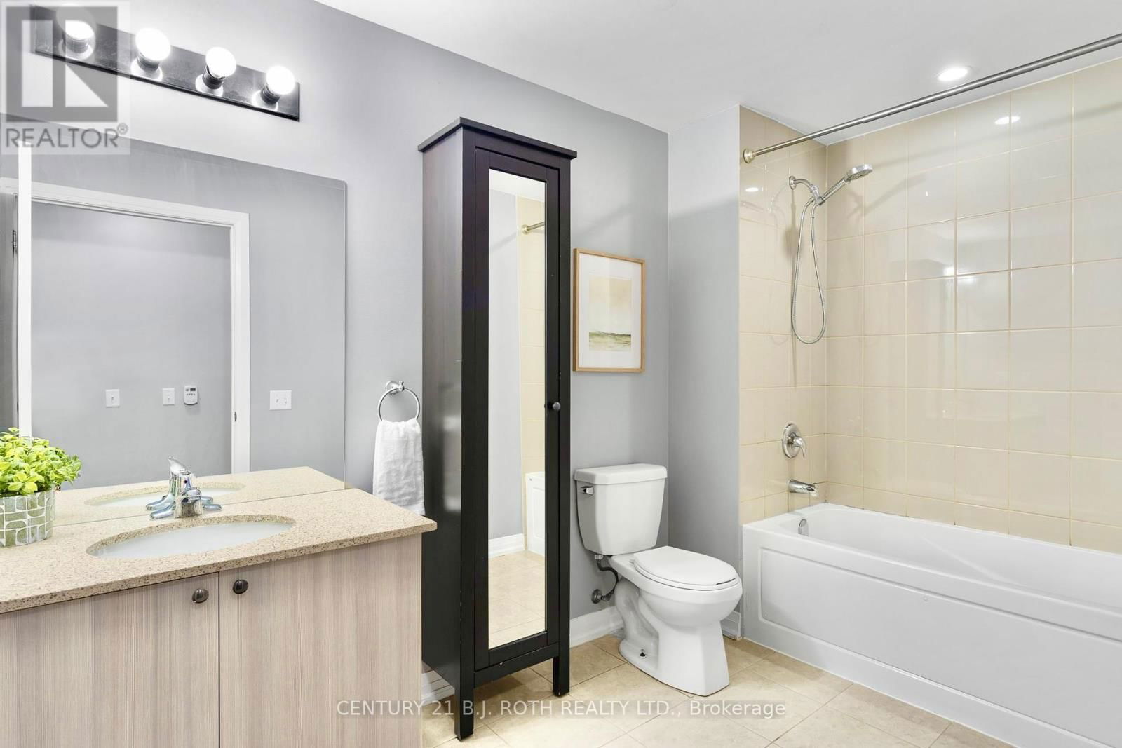 108 - 300 ESSA ROAD Image 14