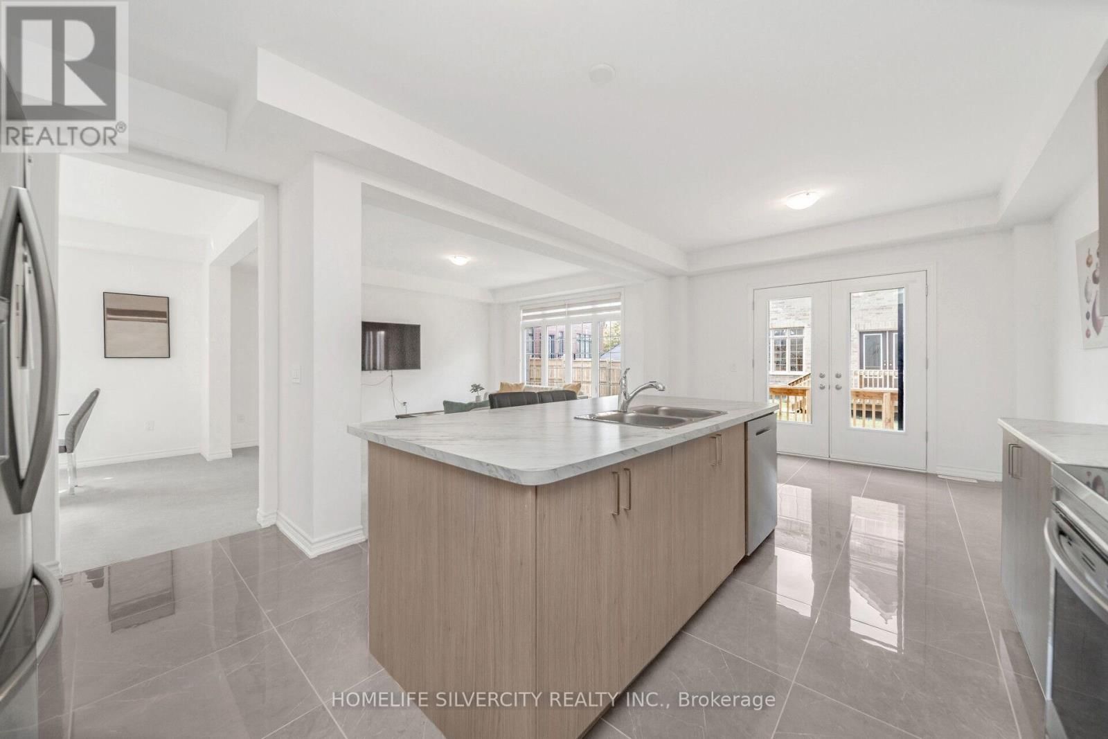 26 SASSAFRASS ROAD Image 13