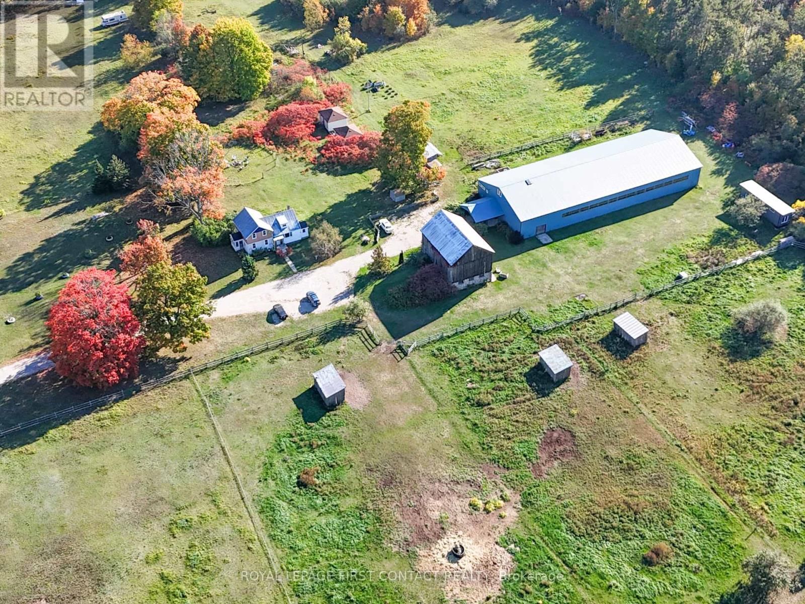 2041 FLOS 4 ROAD WEST Image 39