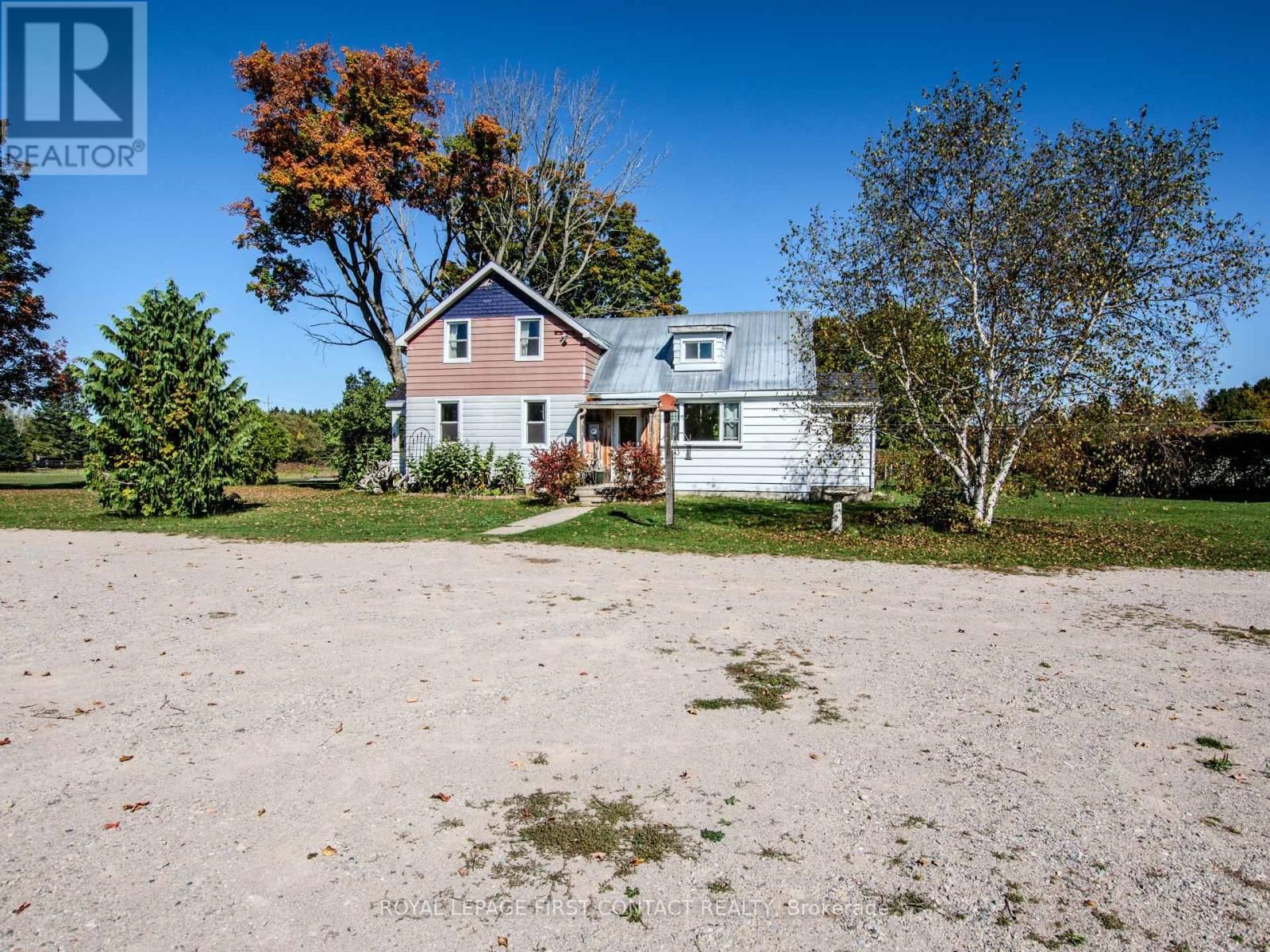 2041 FLOS 4 ROAD WEST Image 4