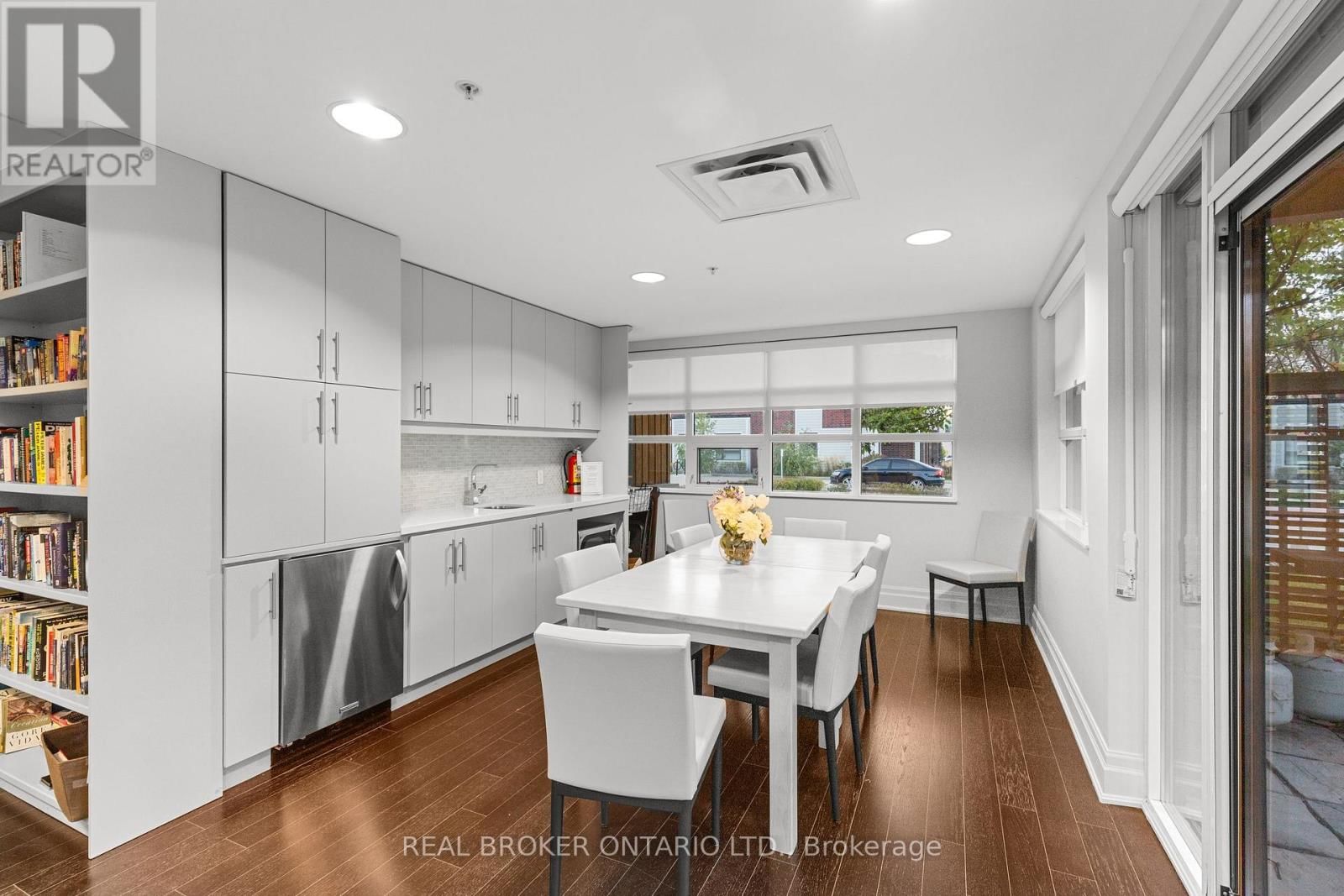 302 - 1 SHIPYARD LANE Image 30