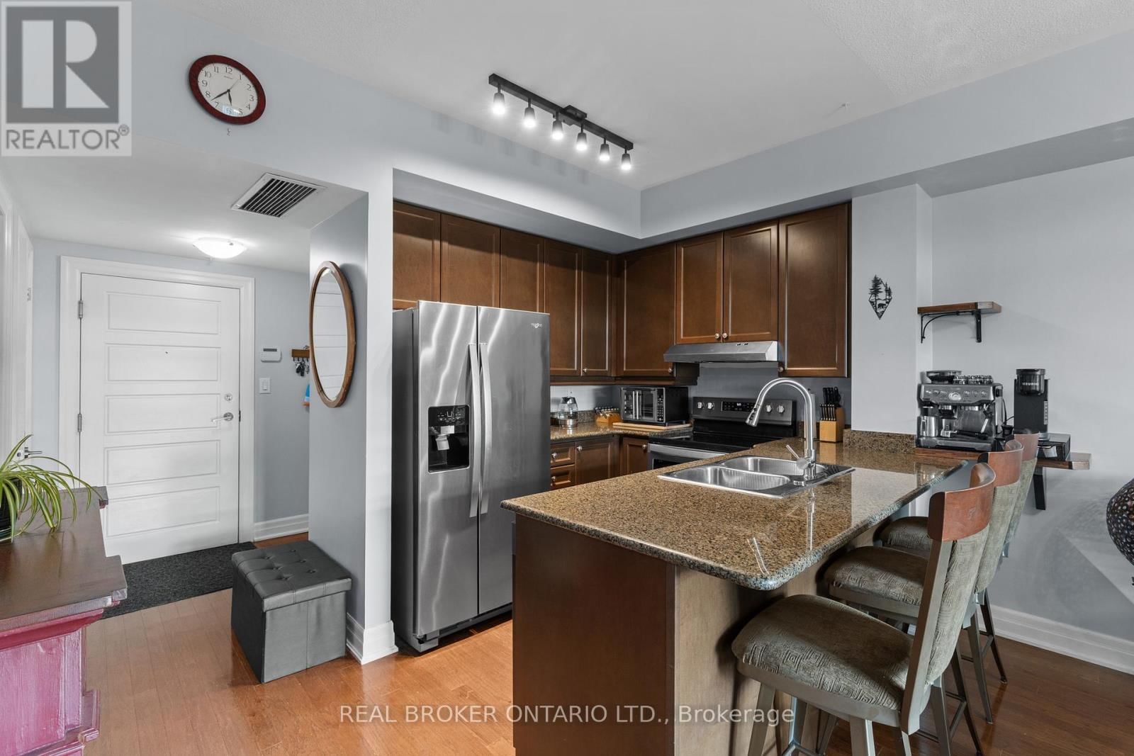 302 - 1 SHIPYARD LANE Image 38