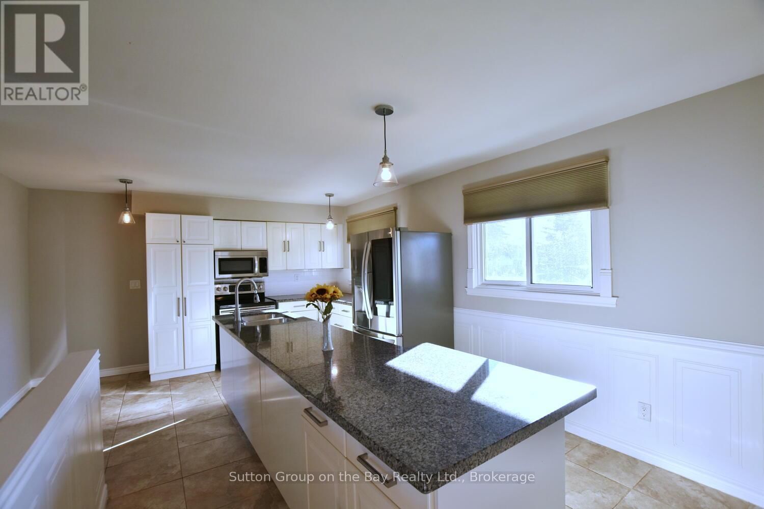 5 BROCK CRESCENT Image 15