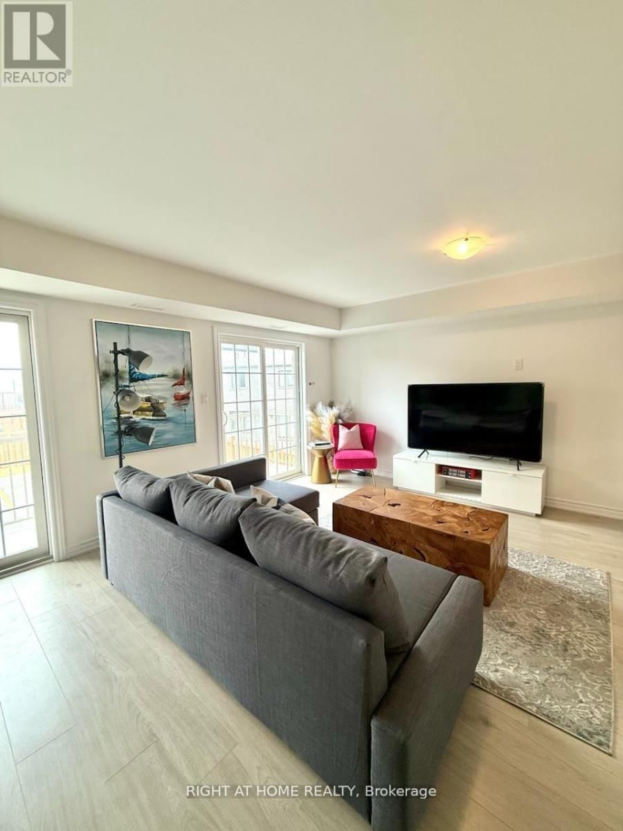 #2 - 31 PUMPKIN CORNER CRESCENT Image 4