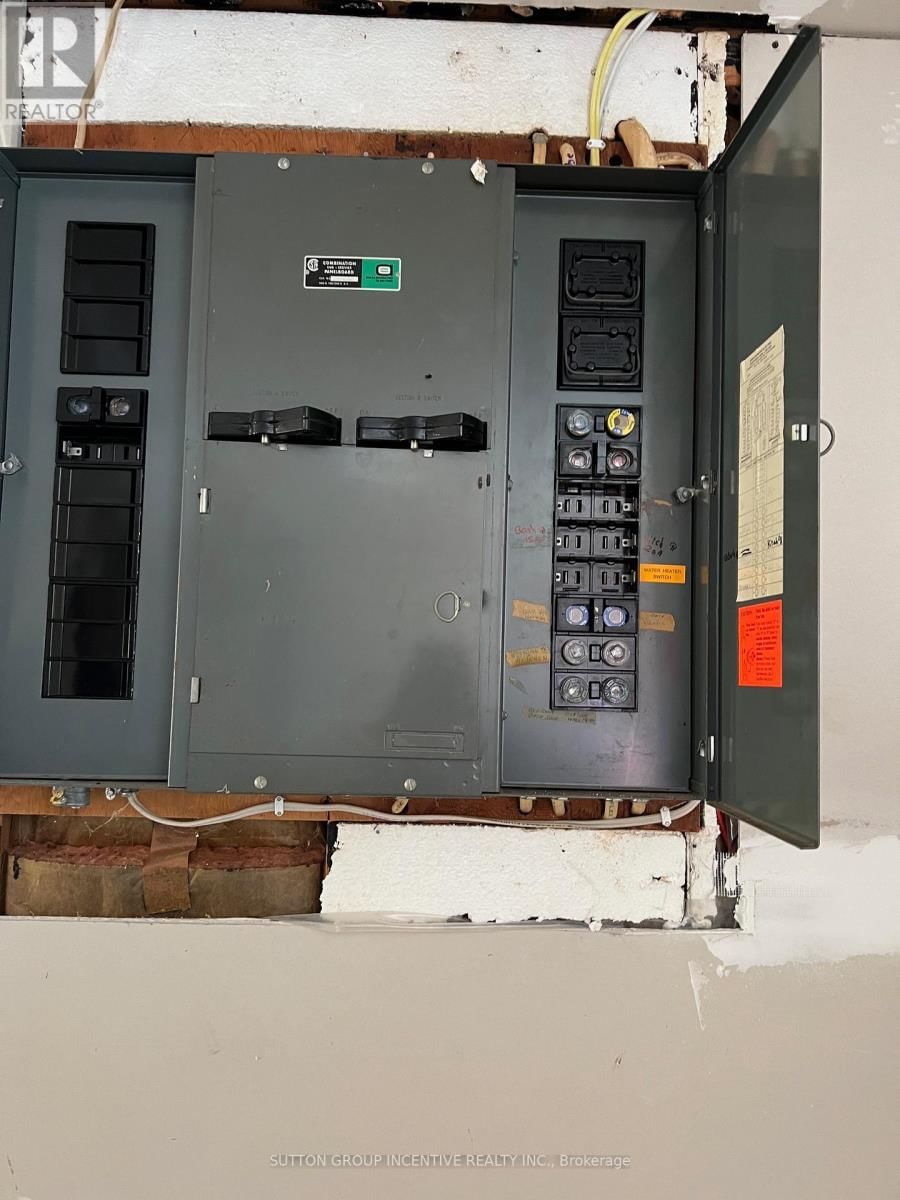 4067 AIRPORT ROAD Image 5