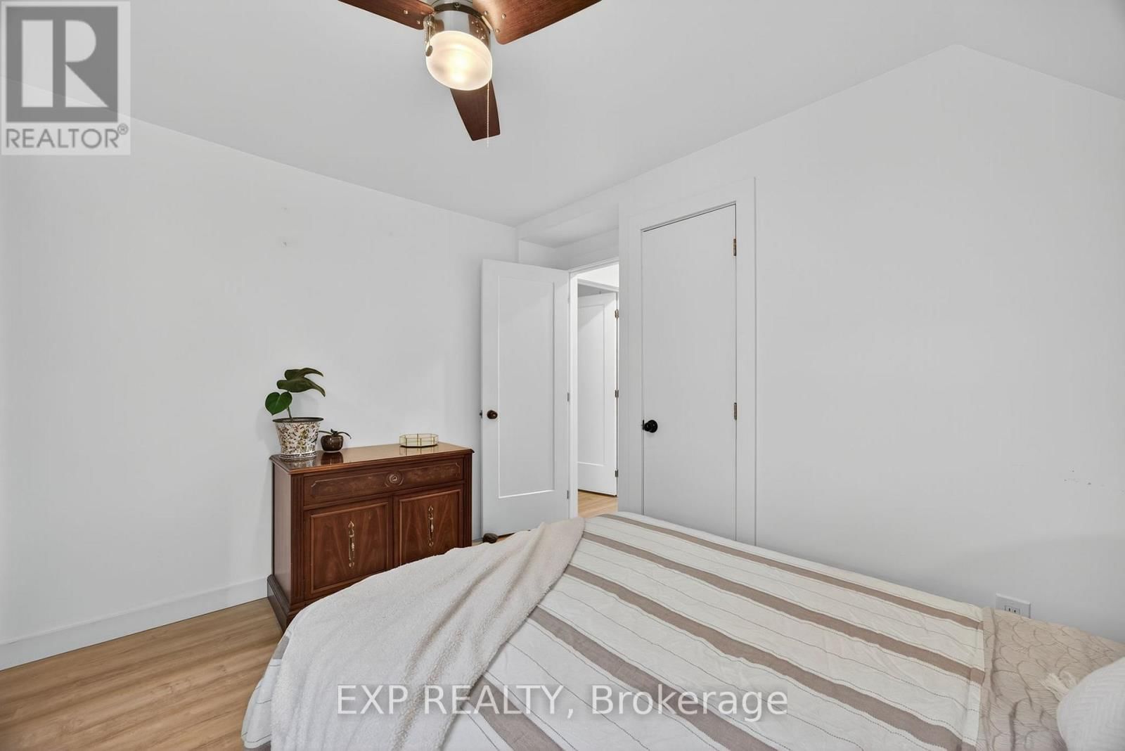 154 PARK ROAD Image 23