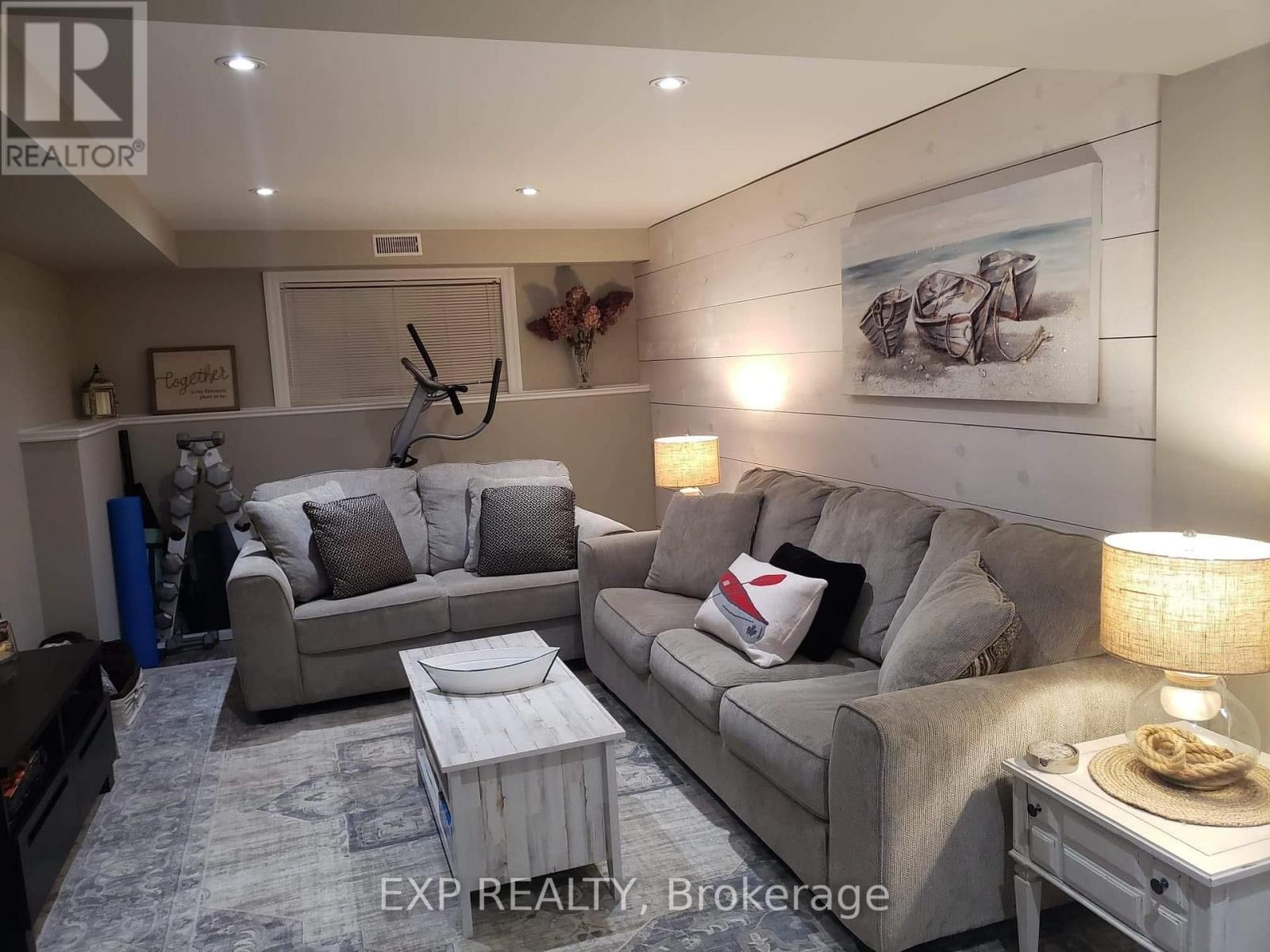 50 TROTT BOULEVARD Image 19