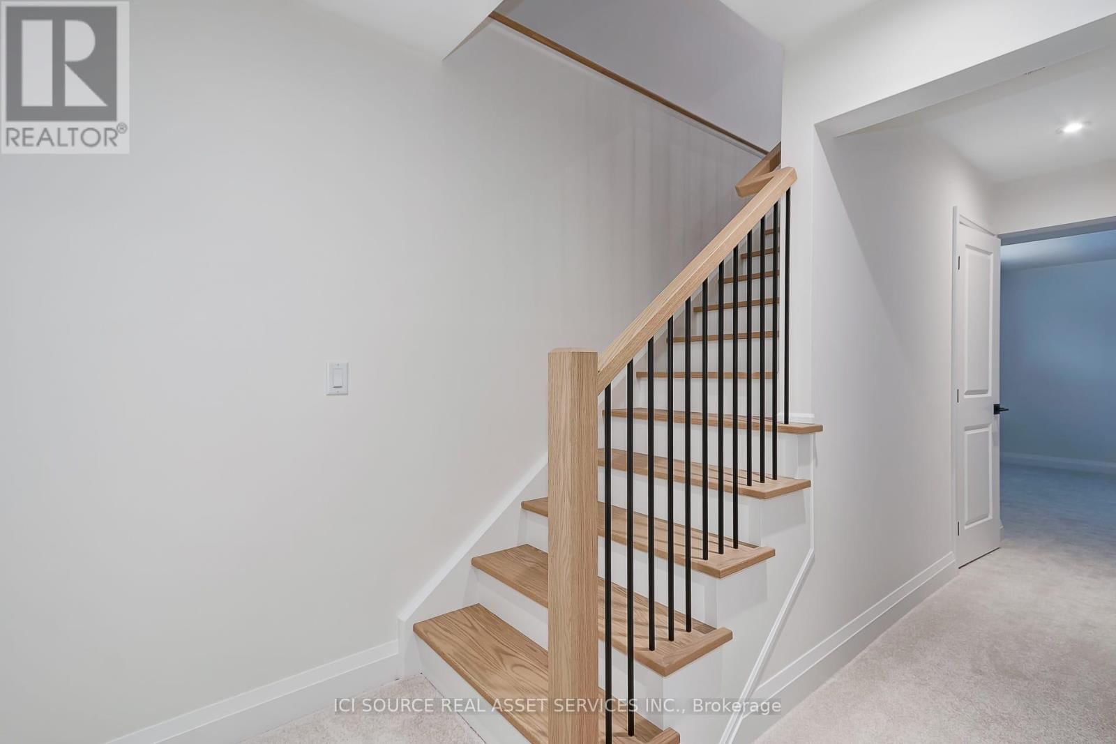 10 FREDERICK DRIVE Image 18