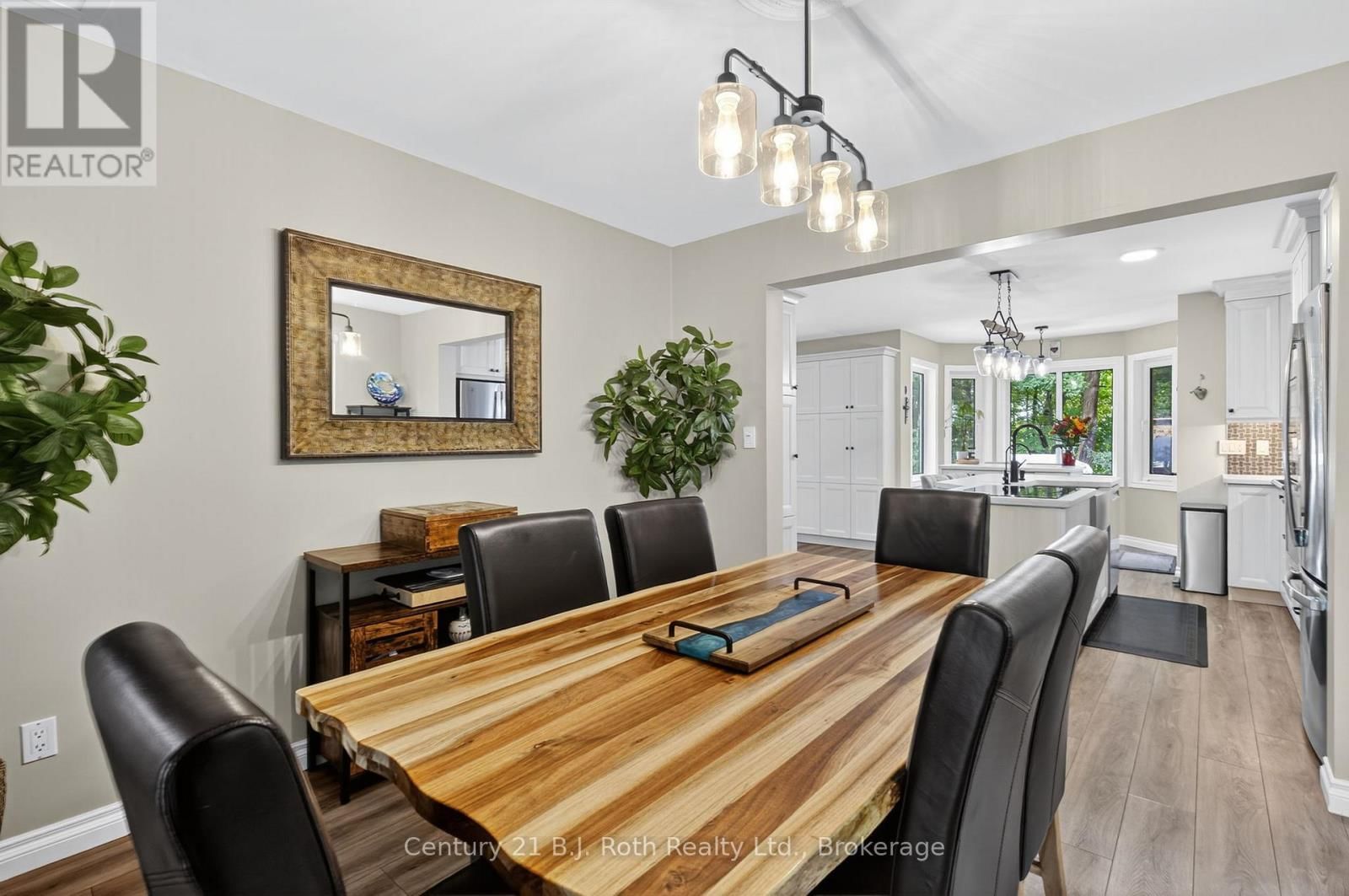 83 WOZNIAK ROAD Image 10