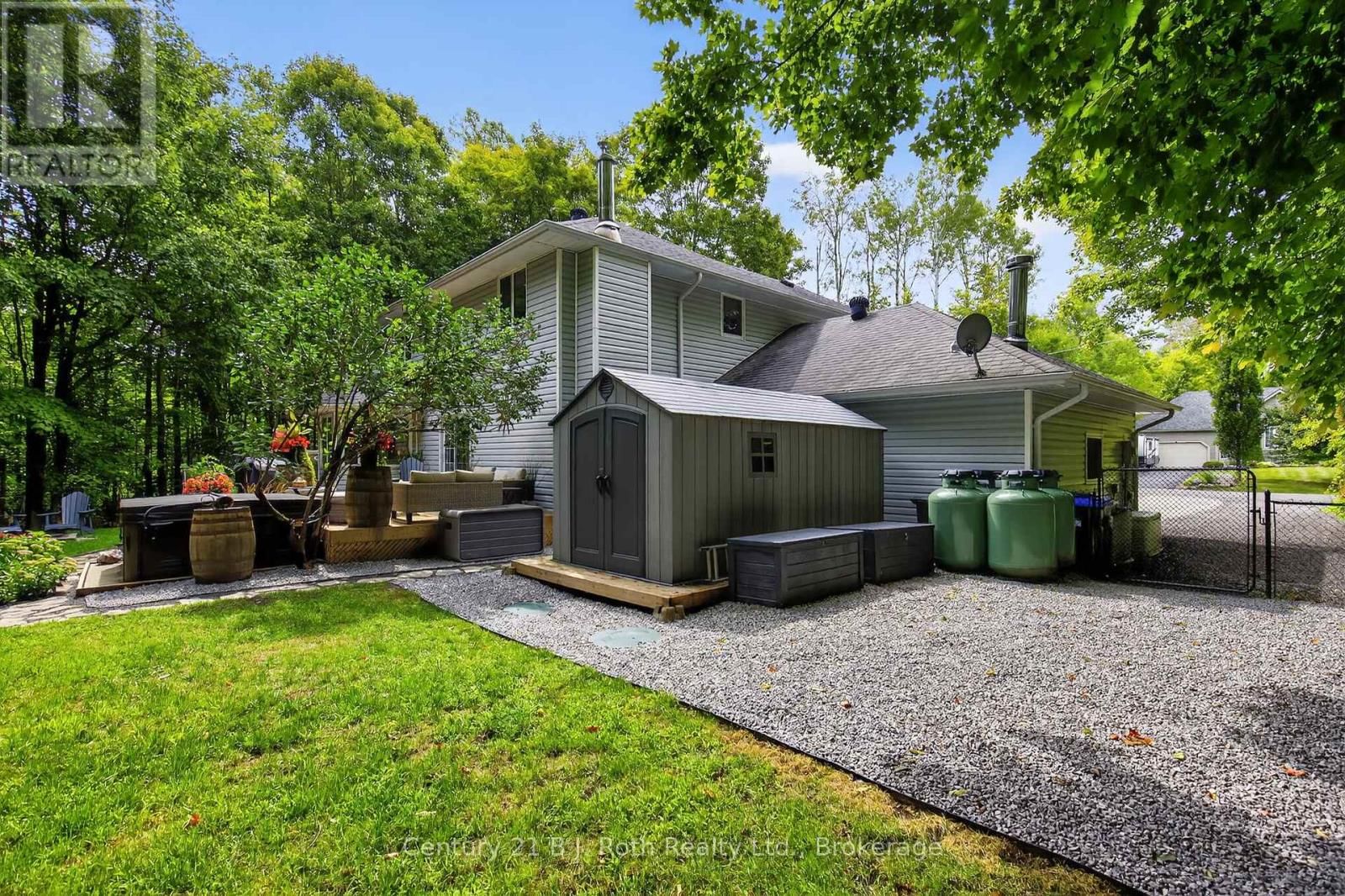 83 WOZNIAK ROAD Image 39