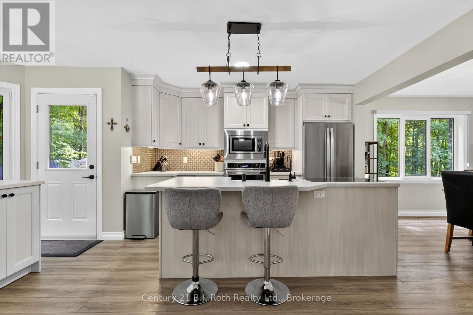 83 WOZNIAK ROAD Image 5