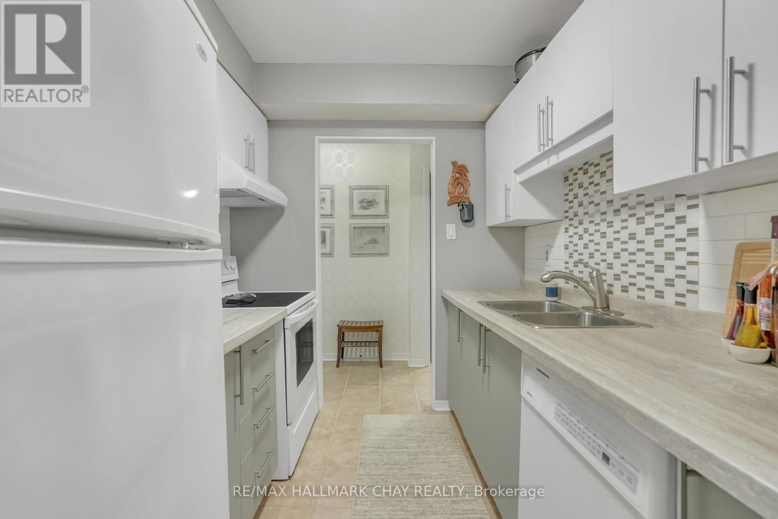 106 - 1 QUAIL CRESCENT Image 21