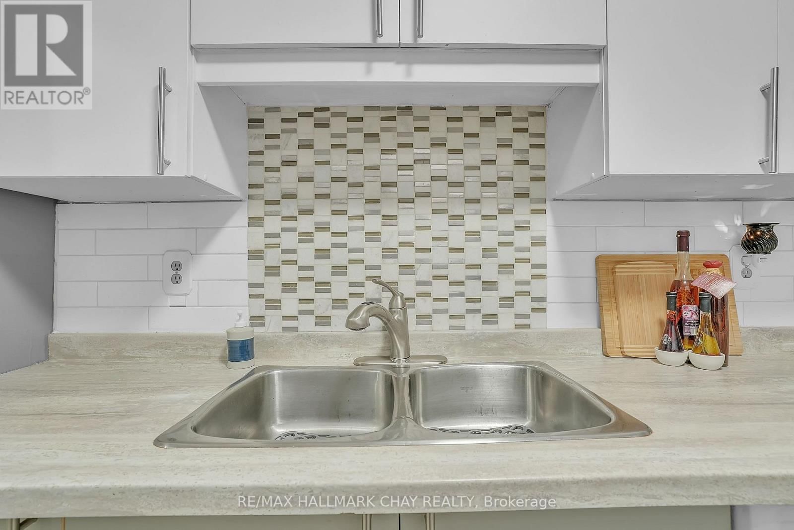 106 - 1 QUAIL CRESCENT Image 23